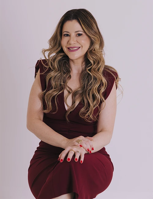 Dra. Débora Freire - Skin Center